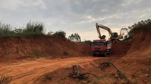 廣東中山火炬新區(qū)道路邊坡復(fù)綠工程